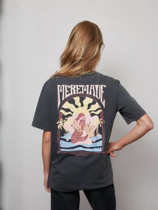 Opět skladem! Normálně neni už k objednání, ale uprosila jsem Tajinebanane, ať nám pár kusů dají, že se triko hned...